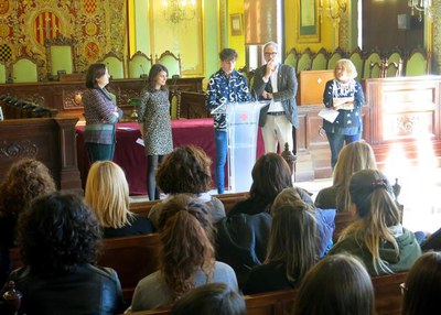Un dels alumnes en pràctiques a la Paeria durant aquest curs, Jordi Villegas,  ha parlat en nom dels seus companys i companyes en la recepció al Pala….