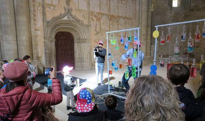 La nau central també s'ha habilitat per la festa.