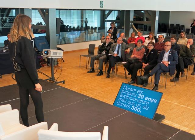 La periodista i consultora especialitzada Bibiana Ballbè ha parlat de tecnologia i humanitat en l'acte d'obertura de la Mobile Week Lleida