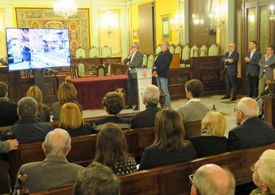L'acte de lliurament de diplomes d'Empresa Solidària s'ha fet al Saló de Sessions de la Paeria.
