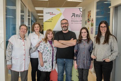 Taller d’animació Cinedit, amb la tècnica dels flipbooks, a càrrec de l’escenògraf Joan Pena. Avui a l’Aula Hospitalària de l’Hospital Universitari A….