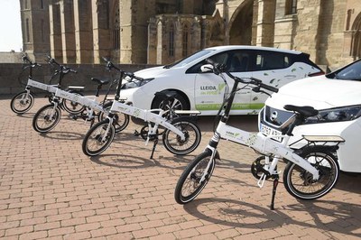 La Paeria ha incorporat 6 vehicles elèctrics al seu parc mòbil que podran utilitzar els treballadors/es municipals.