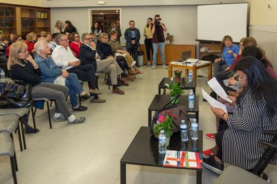 Presentació del vídeo “Mariola és nom de dona” al centre cívic del barri.