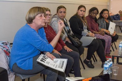 Sara Mestres ha presentat la taula rodona sobre dones a la Mariola.