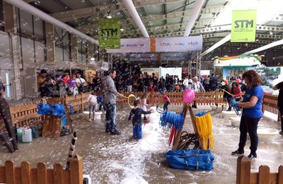 Un parc de bombolles, un gran atractiu pels més menuts.