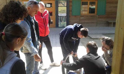 Ecoactivitat per ensenyar a fer el manteniment de la bicicleta.