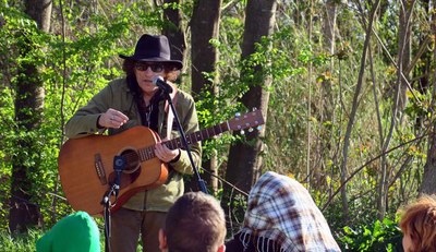 Xavier Baró ha posat el toc musical a l'acte.