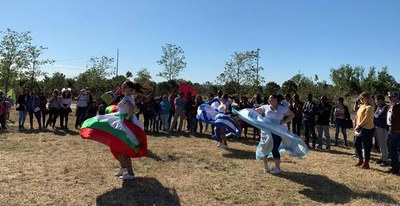 Durant l'acte, també hi ha hagut moments per la música i els balls tradicionals.