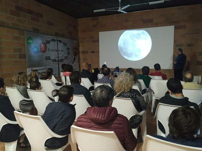 Taller d'astronomia al Museu del Clima, el darrer dels equipaments que s'ha sumat a la Nit dels Museus.