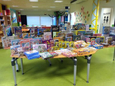 Nous jocs de taula cedits per les editorials a les ludoteques municipals.