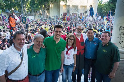 El paer en cap i els regidors han assistit a l'inici de l'Aplec des de la Glorieta dels Camps Elisis.