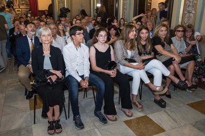 Les famílies i convidats dels membres de la nova Corporació, al Saló de Sessions de la Paeria..