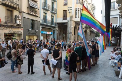 La concentració ha estat convocada per Colors de Ponent.