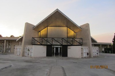 El recinte ecumènic de la Sala de la Pau acull els 144 columbaris.