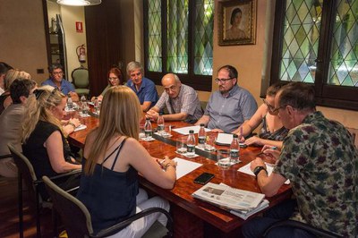 La reunió de treball ha servit per conèixer amb detall les demandes dels integrants de l'Assemblea 'Per a una Bordeta amb empenta'..