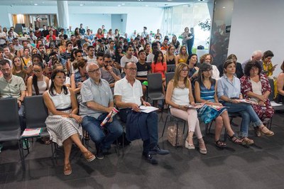 L'acte ha omplert l'espai Davall de la cafeteria de la Llotja.