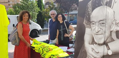 La Fundació Vicent Ferrer disposa d'una parada solidària al mercat.
