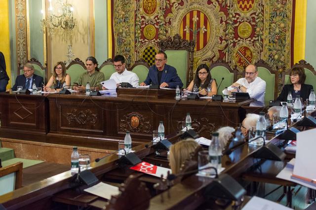 L'alcalde, Miquel Pueyo, ha presidit el primer ple ordinari del mandat