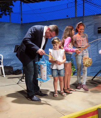 El regidor de l'Horta, Joan Ramon Castro, ha assistit a la processó de la partida Montserrat.
