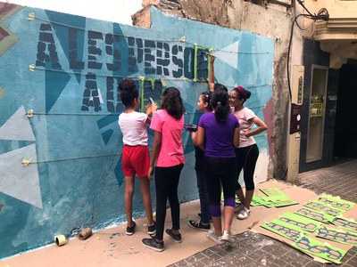 El projecte Setmanart té com a objectiu representar de manera gràfica i creativa el valor del respecte envers l’entorn i la comunitat.