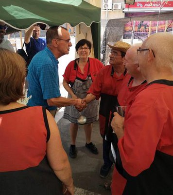 L'alcalde Pueyo ha saludat els penyistes.