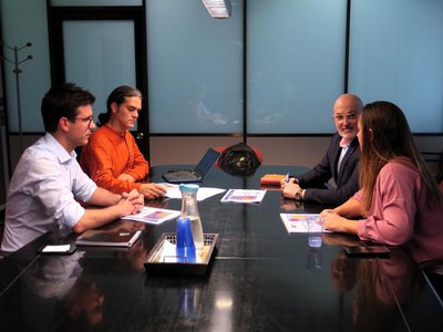 Talamonte i Postius conversen amb López Morató i Fiter.