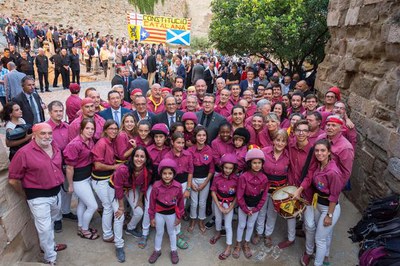 Els Castellers de Lleida han enlairat un pilar en finalitzar l'acte de la Diada.