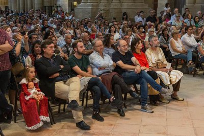 La nau central de la Seu Vella s'ha tornat a omplir amb les noces reals.