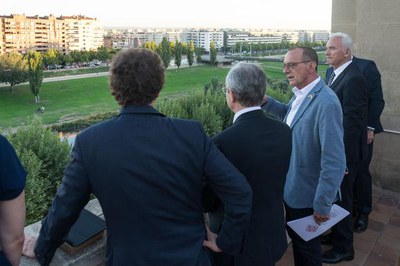 L'alcalde de Lleida mostra la ciutat a l'ambaixador de la república de Belarús a Espanya..