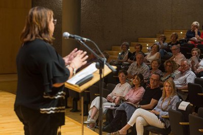 La psicopedagoga Anna Soldevila ha pronunciat una xerrada sobre l'envelliment.