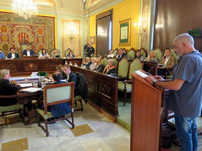 Juan Noguero, president del Comité d'Empresa de Sada, ha presentat la moció al ple.