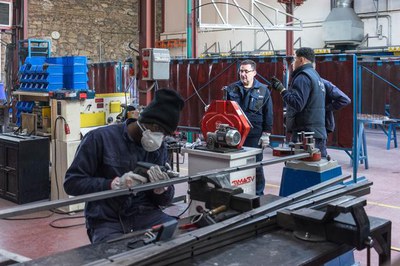 Un dels tallers en funcionament a l'IMO de la Paeria..