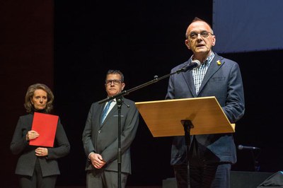 L'alcalde Miquel Pueyo durant el seu parlament.