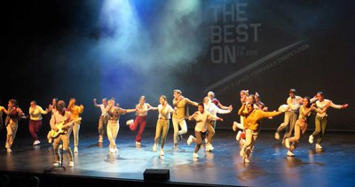 L'Escola de Sant Cugat en plena exhibició, fora de concurs.
