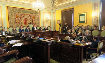 Votació en el ple extraordinari d'aquest dimecres, a la Paeria.