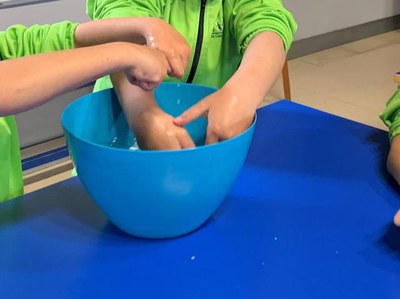 Imatge de detall dels tallers experimentals.