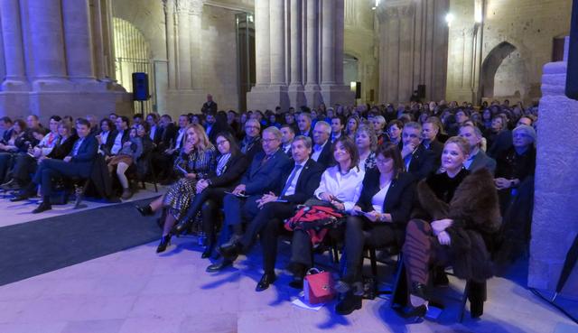 Aspecte de la nau central de la Seu Vella aquesta nit amb motiu de la gala de l'associació Ap! Lleida