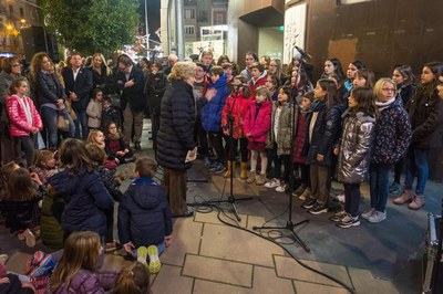 La Coral Infantil de Shalom ha interpretat tres nadales a l'acte de la Zona Alta.