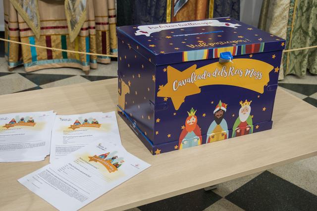 La bústia per dipositar les butlletes per al sorteig per la Cavalcada estarà situada a la Casa dels Gegants.