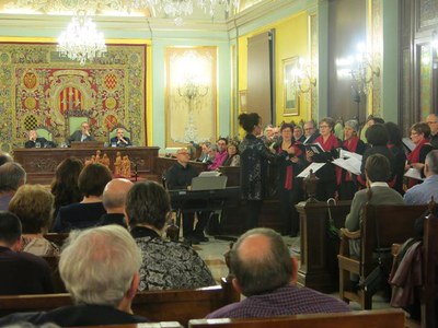 El Saló de Sessions s'ha omplert d'esperit nadalenc.