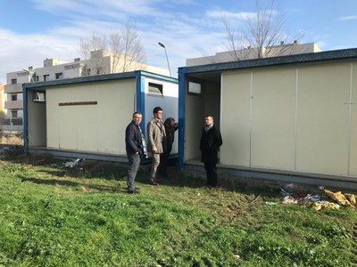 Les actuacions realitzades al solar inclouen la retirada dels barracons, escales i baranes en mal estat..