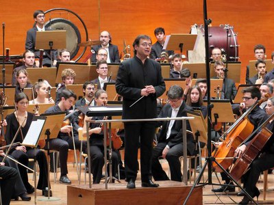 Alfons Reverté ha explicat els programes formatius de l'OJC abans d'iniciar el concert.