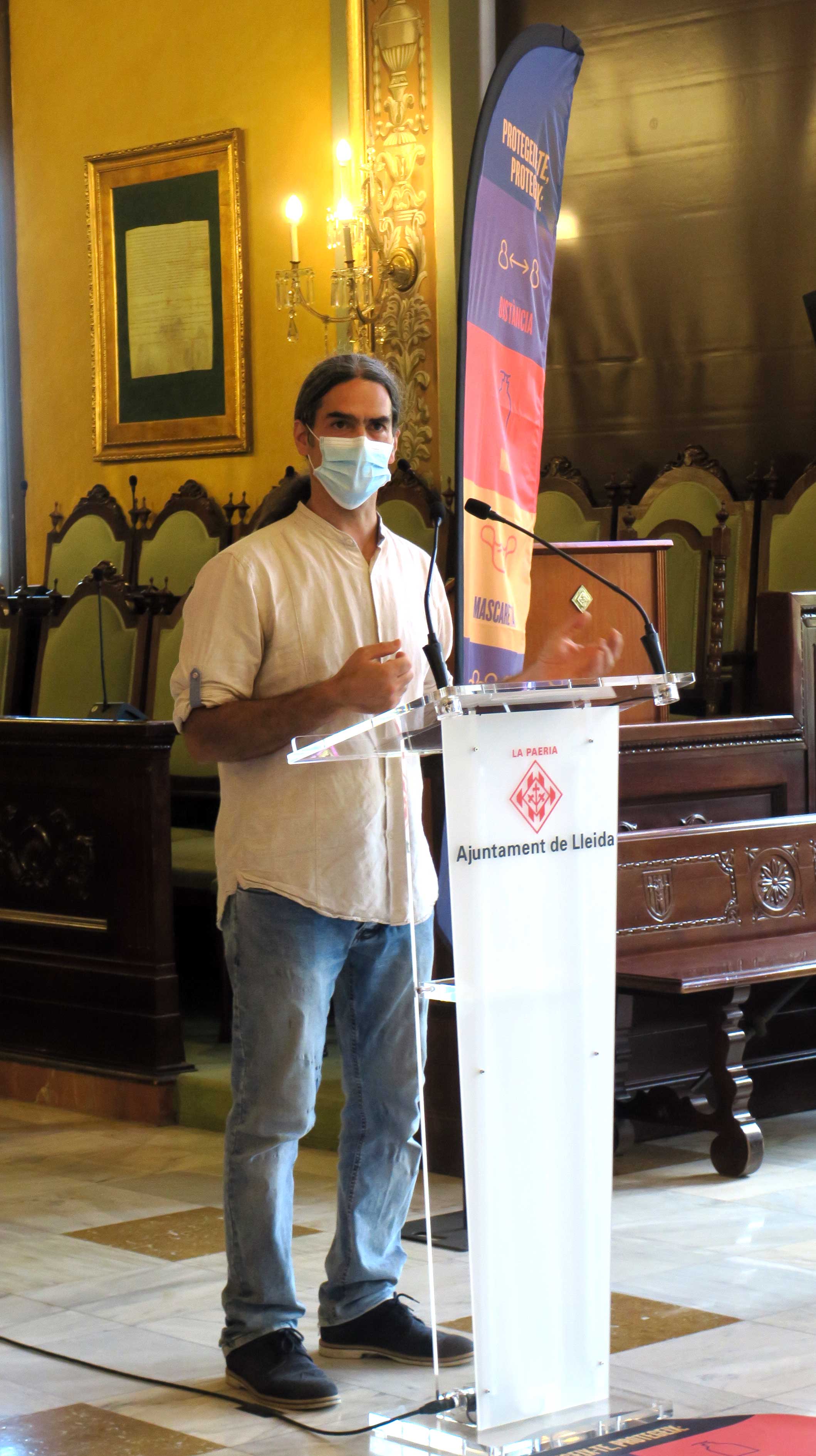 Sergi Talamonte ha explicat que la FAV col·laborarà en la distribució dels cartells de la campanya en els centres cívics i punts visibles dels barris de la ciutat