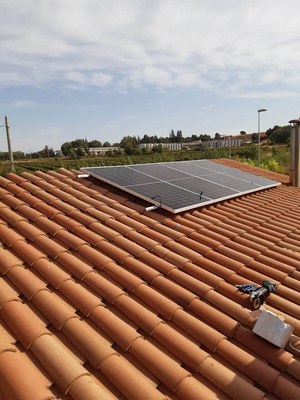 Els veïns i veïnes de l’EMD han instal·lat 70 plaques solars en 18 habitatges, amb una producció anual aproximada de 40 MWh, un fet que permetrà la r….