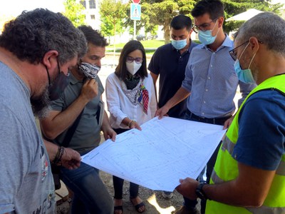 L'actuació es centra en renovar el clavegueram i la xarxa d'aigua potable de sis carrers.