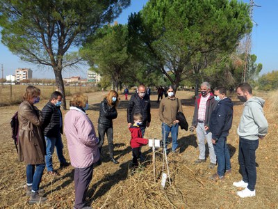 El veïnat de la Bordeta i els seus centres educatius han plantat ja força arbres en aquest espai.