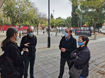 Representants d'ORVEPARD i del Consell de Zona del barri han acompanyat els edils..