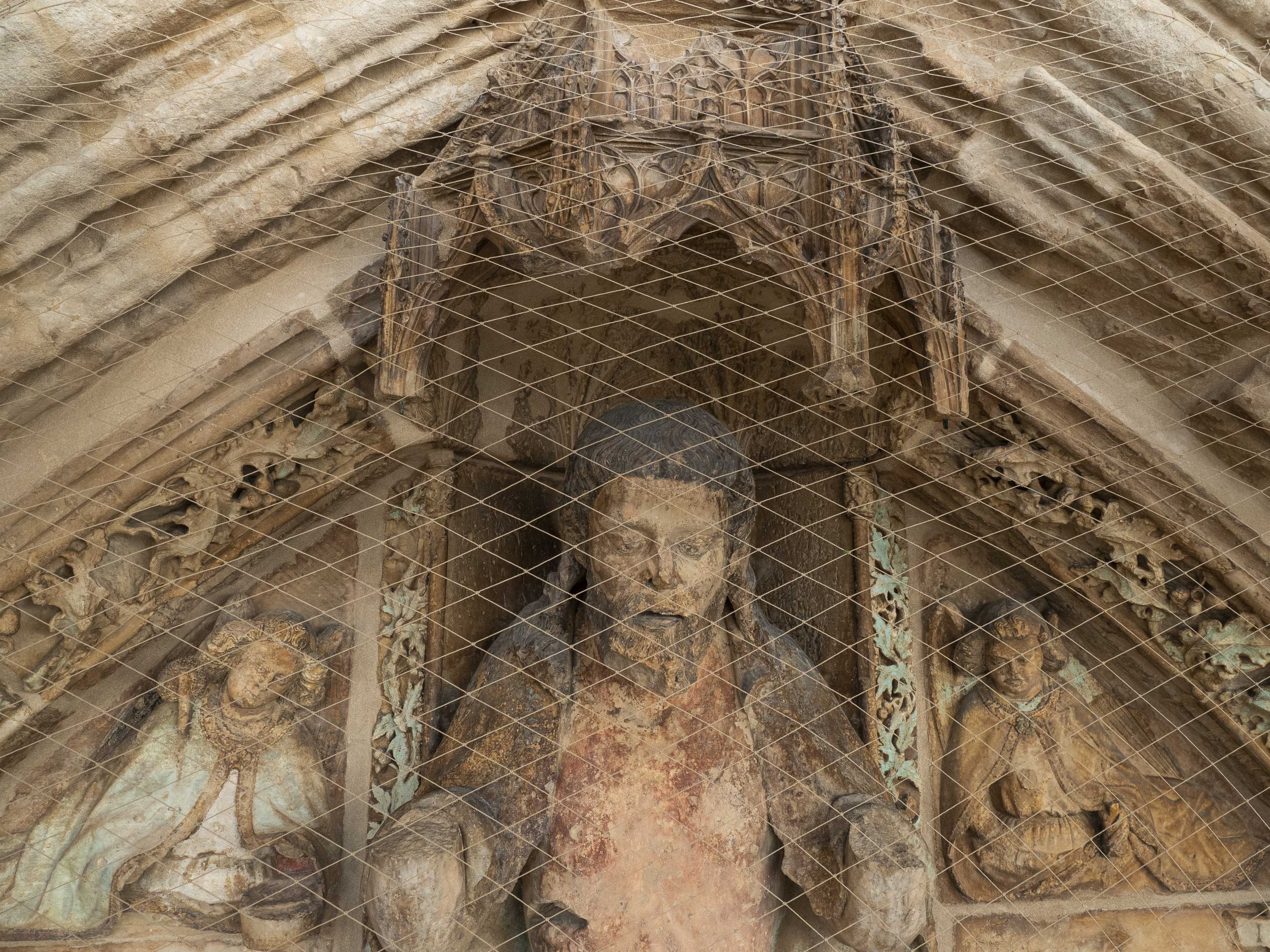 La policromia dels elements escultòrics és clarament perceptible després de la restauració