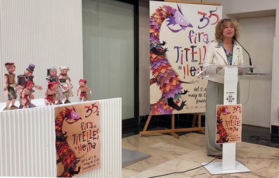 La regidora Pilar Bosch ha participat en la presentació que s'ha fet aquest dijous de la 35a Fira de Titelles de Lleida..