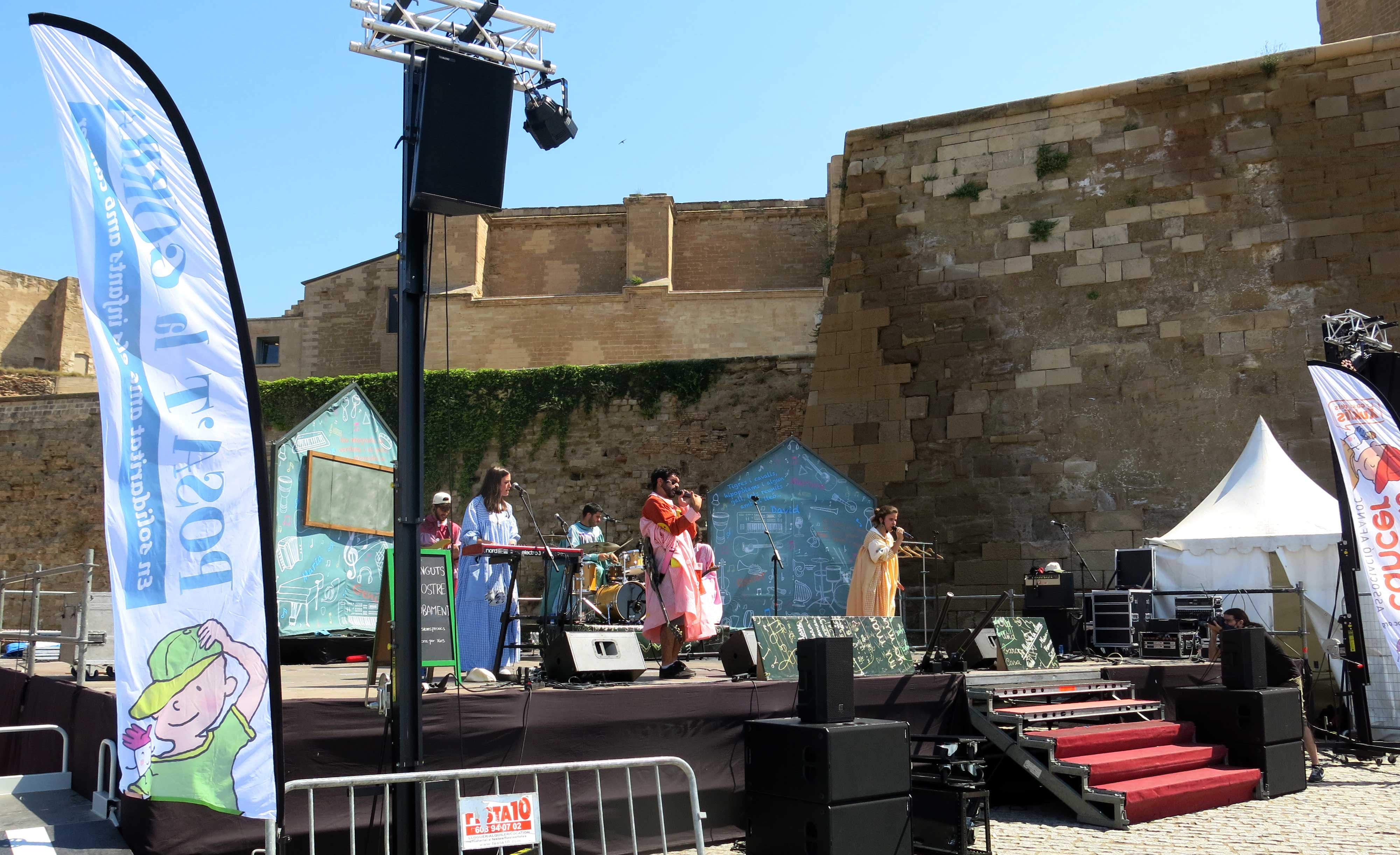 Versions per Xics ha presentat l'espectacle 'El Retrobament'